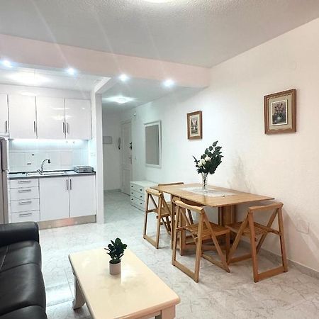Apartament Estudio A 1 Minuto De La Playa Torrevieja Zewnętrze zdjęcie