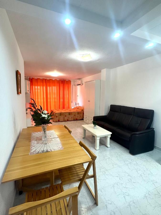 Apartament Estudio A 1 Minuto De La Playa Torrevieja Zewnętrze zdjęcie