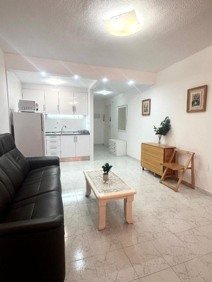 Apartament Estudio A 1 Minuto De La Playa Torrevieja Zewnętrze zdjęcie